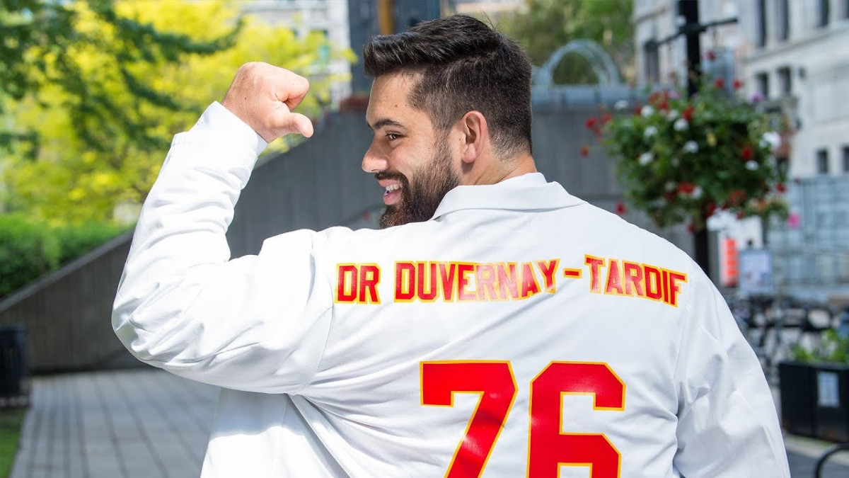 Laurent Duvernay-Tardif moves to the COVID-19 front line - Sports  Illustrated