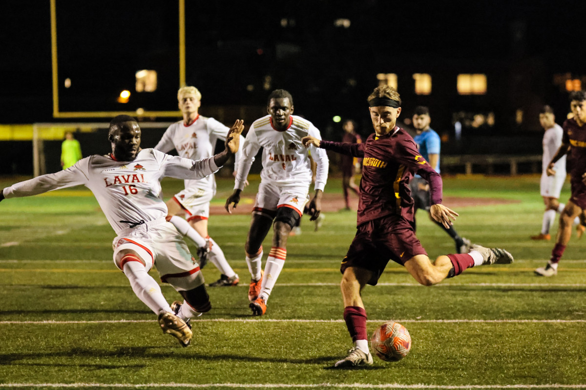 Rouge et Or 2, Stingers 1: So close, yet so far | Sports - Vimarsana News