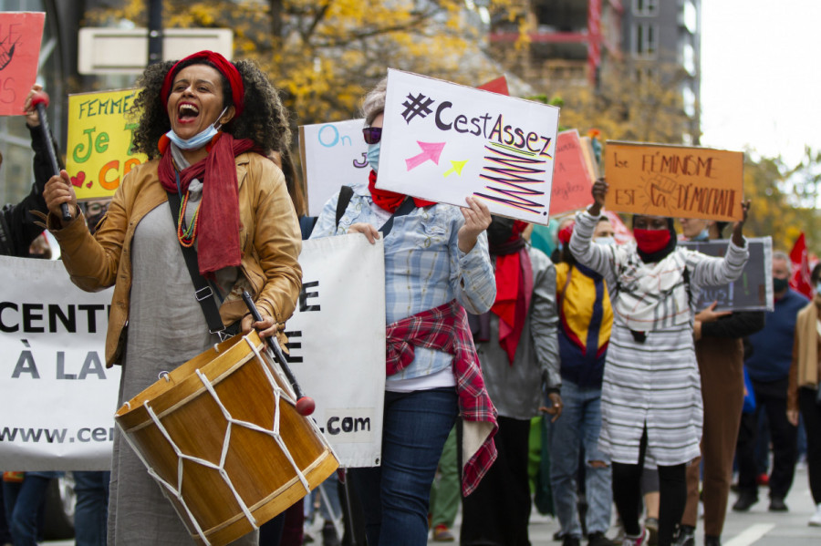 Global Women's March took over the streets of downtown Montreal | News – The Link